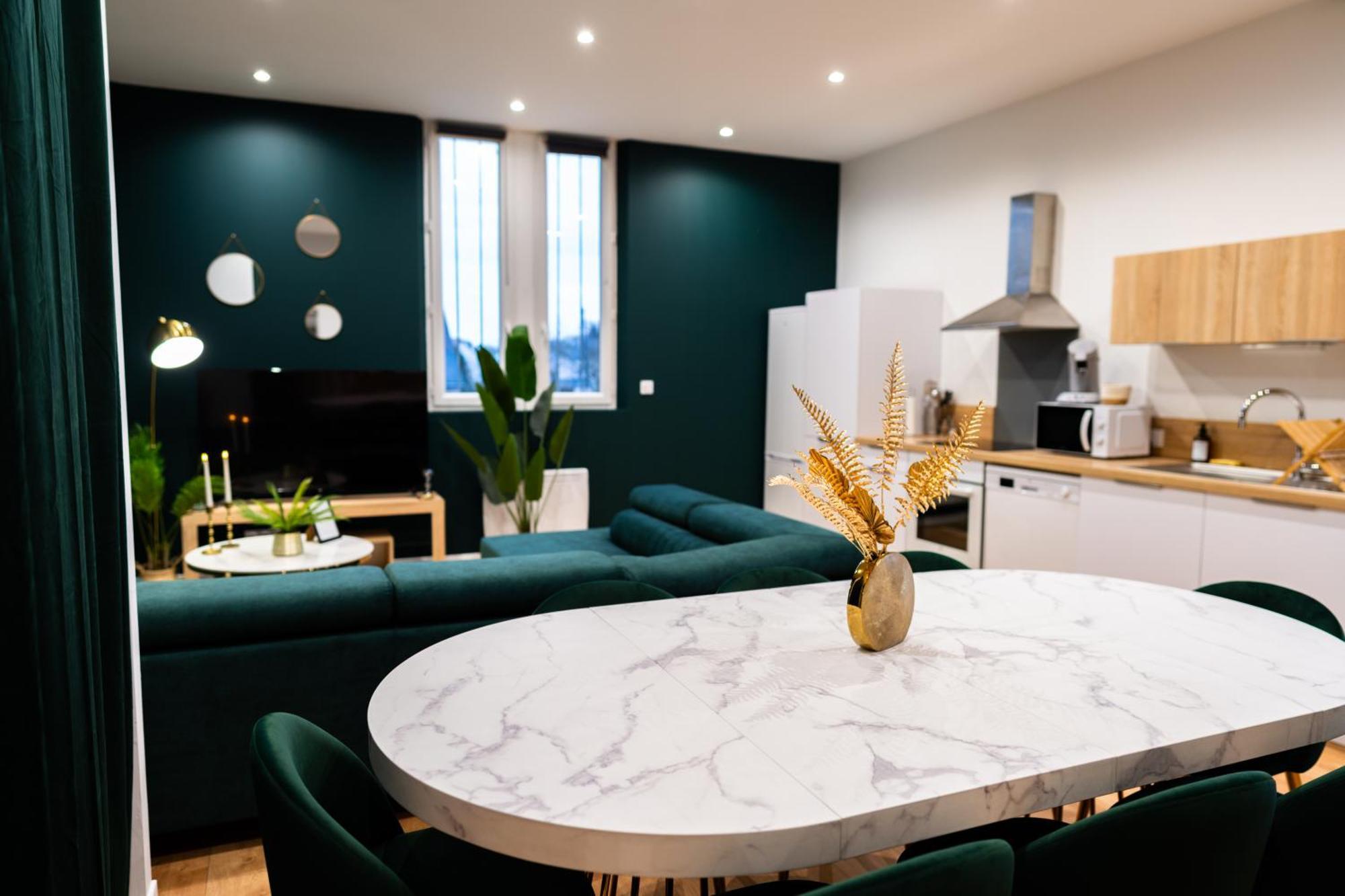 Grand Loft Familial 4 Chambres Avec Parking Prive Saumur Dış mekan fotoğraf